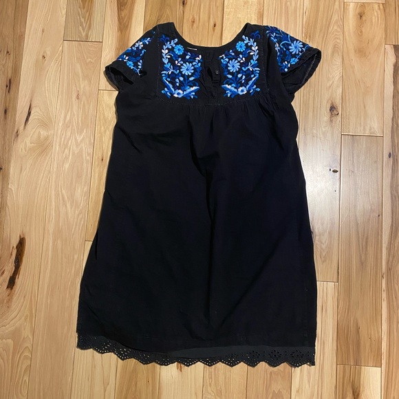 Rebecca Taylor Embroidered Mini Dress Eyelet Hem Cap Sleeve Button Back Black 4 - Picture 7 of 11